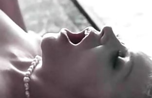 სექს პორნო Sweet girl ურჩევნია, რომ ახალგაზრდა ბიჭები