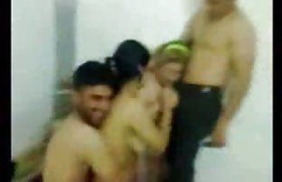 სექს პორნო ბოზი წერს აძლევს უცნაური კლიენტი და წერს იგი თავის პირით
