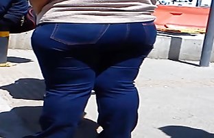 სექს პორნო Sucks ქალი ტანში