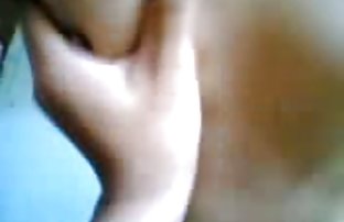 სექს პორნო წყვილი როსტოვის gets fucked in front of სატელევიზიო და ყურება